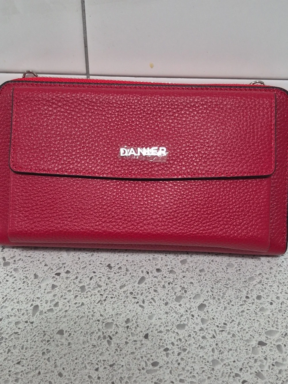 Danier Vibrant Red Leather Clutch/Wallet - Picture 3 of 6